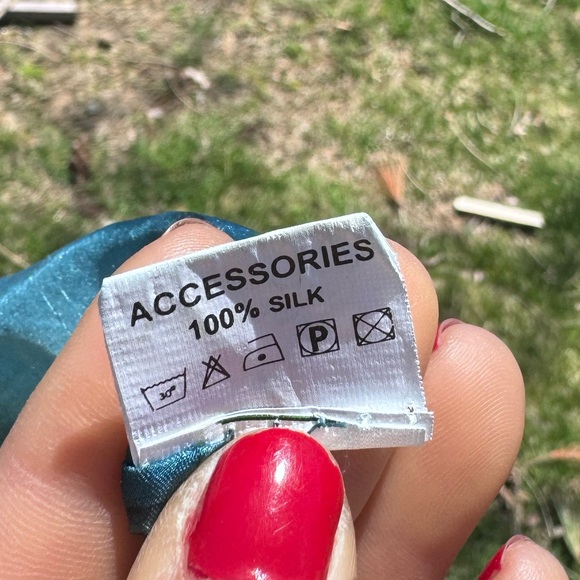 Greek designer inspired 100% silk scarf - Picture 7 of 8